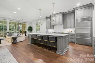 2438 Vail Ave, Charlotte, NC 28207 - Photo 4