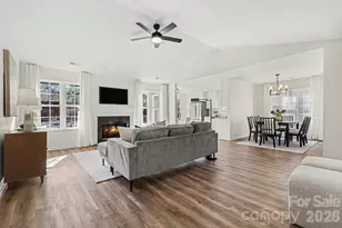 13941 Ballyshannon Ln, Charlotte, NC 28278 - Photo 4