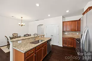 2784 Sawbridge Ln, Gastonia, NC 28056 - Photo 10