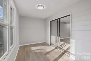 239 13th Ave Pl NW, Hickory, NC 28601 - Photo 16