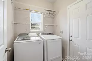 9230 Rotherham Ln, Charlotte, NC 28216 - Photo 10