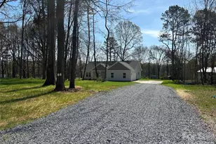 316 Sunrise Cir, Shelby, NC 28150 - Photo 4