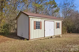 53 Mountain View Dr, Taylorsville, NC 28681 - Photo 6