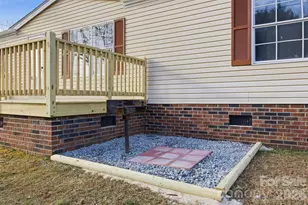 53 Mountain View Dr, Taylorsville, NC 28681 - Photo 8