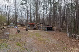 2033 Puetts Chapel Rd, Bessemer City, NC 28016 - Photo 36