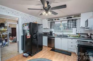 2033 Puetts Chapel Rd, Bessemer City, NC 28016 - Photo 4