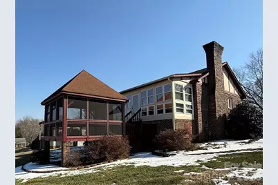 1015 36th Avenue Court NE, Hickory, NC 28601 - Photo 4