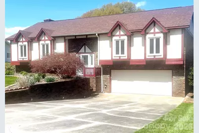 1015 36th Avenue Court NE, Hickory, NC 28601 - Photo 2