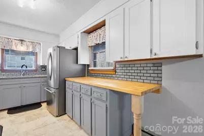 335 Eastview Place NW, Lenoir, NC 28645 - Photo 10