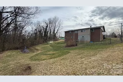 335 Eastview Place NW, Lenoir, NC 28645 - Photo 26