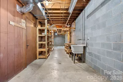 335 Eastview Place NW, Lenoir, NC 28645 - Photo 20