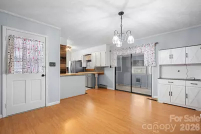 335 Eastview Place NW, Lenoir, NC 28645 - Photo 8