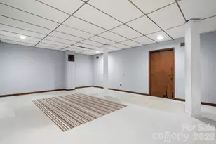 335 Eastview Pl NW, Lenoir, NC 28645 - Photo 18