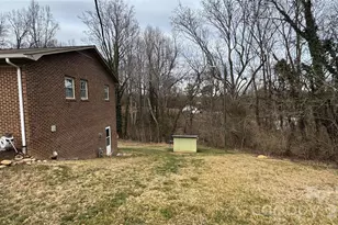 335 Eastview Pl NW, Lenoir, NC 28645 - Photo 24