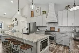 9464 Riviera Dr, Sherrills Ford, NC 28673 - Photo 14