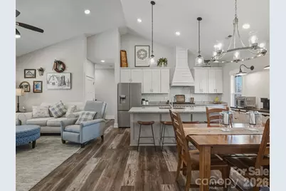 9464 Riviera Drive, Sherrills Ford, NC 28673 - Photo 2
