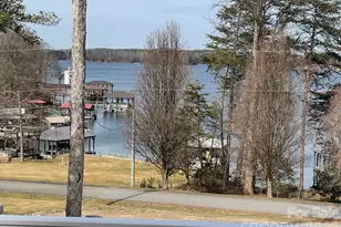 9464 Riviera Dr, Sherrills Ford, NC 28673 - Photo 2