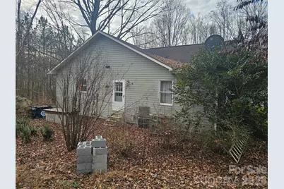 130 Eagles Nest Lane, Statesville, NC 28625 - Photo 2