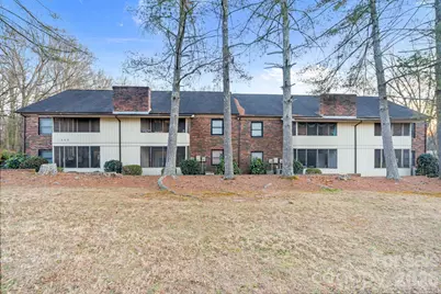 460 14th Avenue NE, Hickory, NC 28601 - Photo 1