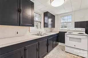 209 W Round St, Landis, NC 28088 - Photo 14