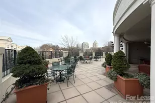 300 W 5th St, Charlotte, NC 28202 - Photo 28