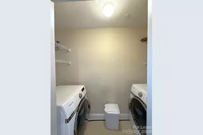 300 W 5th Street #706, Charlotte, NC 28202 - Photo 16