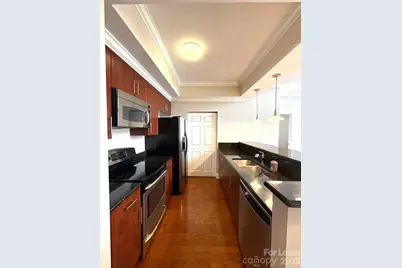 300 W 5th Street #706, Charlotte, NC 28202 - Photo 4