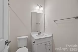 460 Spearfield Ln, Charlotte, NC 28205 - Photo 22