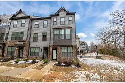 460 Spearfield Lane, Charlotte, NC 28205 - Photo 2