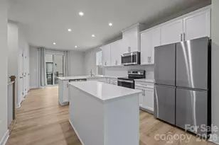 460 Spearfield Ln, Charlotte, NC 28205 - Photo 8