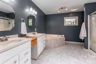 649 Rickel Dr, Hendersonville, NC 28739 - Photo 18