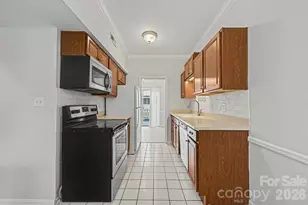 5947 Quail Hollow Rd, Charlotte, NC 28210 - Photo 8