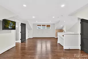 1126 Queens Rd W, Charlotte, NC 28207 - Photo 36