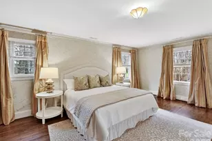 1126 Queens Rd W, Charlotte, NC 28207 - Photo 18