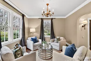 1126 Queens Rd W, Charlotte, NC 28207 - Photo 6