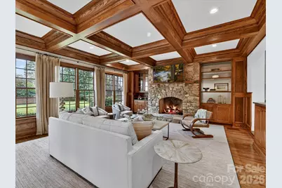 1126 Queens Road W, Charlotte, NC 28207 - Photo 14