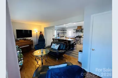 4721 Farm Pond Lane, Charlotte, NC 28212 - Photo 4