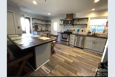 4721 Farm Pond Lane, Charlotte, NC 28212 - Photo 6