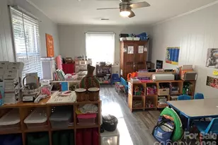 4721 Farm Pond Ln, Charlotte, NC 28212 - Photo 16