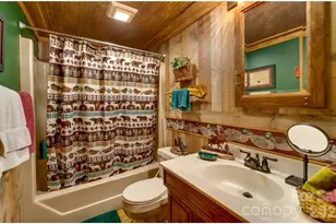 581 Mountain Laurel Dr, Franklin, NC 28734 - Photo 10