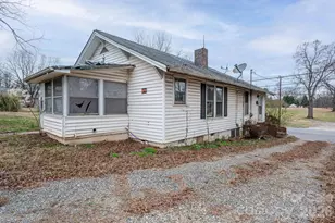 2784 E Nc 27 Hwy, Lincolnton, NC 28092 - Photo 2