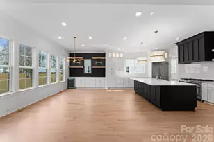 4345 Castleton Rd, Charlotte, NC 28211 - Photo 8