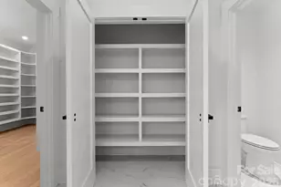 4345 Castleton Rd, Charlotte, NC 28211 - Photo 24