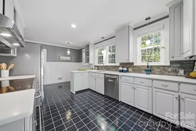 7 Forest Avenue, Granite Falls, NC 28630 - Photo 6