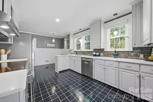 7 Forest Ave, Granite Falls, NC 28630 - Photo 6