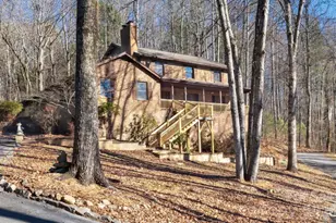 410 Rockwood Dr, Hendersonville, NC 28792 - Photo 2