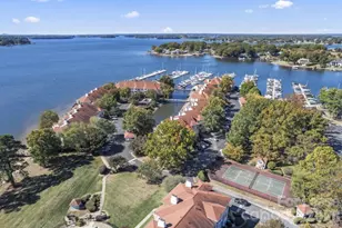 18009 Kings Point Dr, Cornelius, NC 28031 - Photo 34