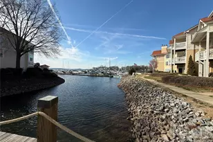 18009 Kings Point Dr, Cornelius, NC 28031 - Photo 30