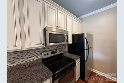 18009 Kings Point Drive #M, Cornelius, NC 28031 - Photo 6