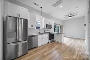 1638 Longfellow St, Charlotte, NC 28205 - Photo 32
